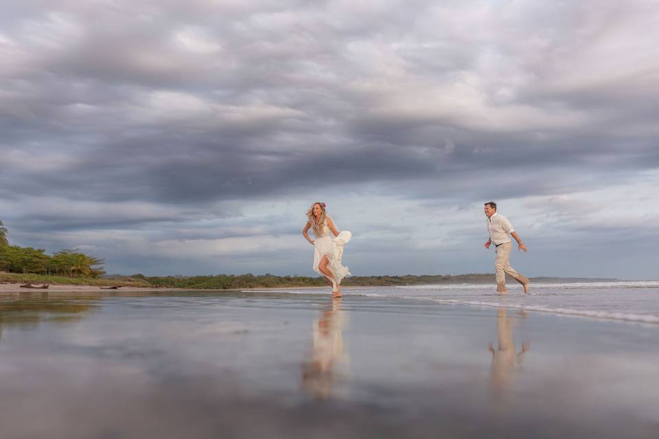 Running on a Langosta beach