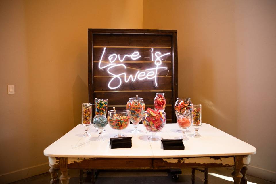 Modern Magnolia Events Co.