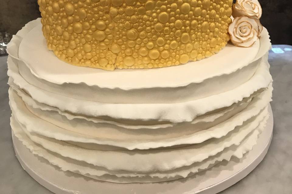 Texture adds interest to both buttercream and fondant