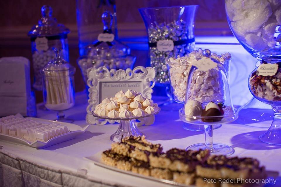 Truly Scrumptious Candy & Dessert Bars