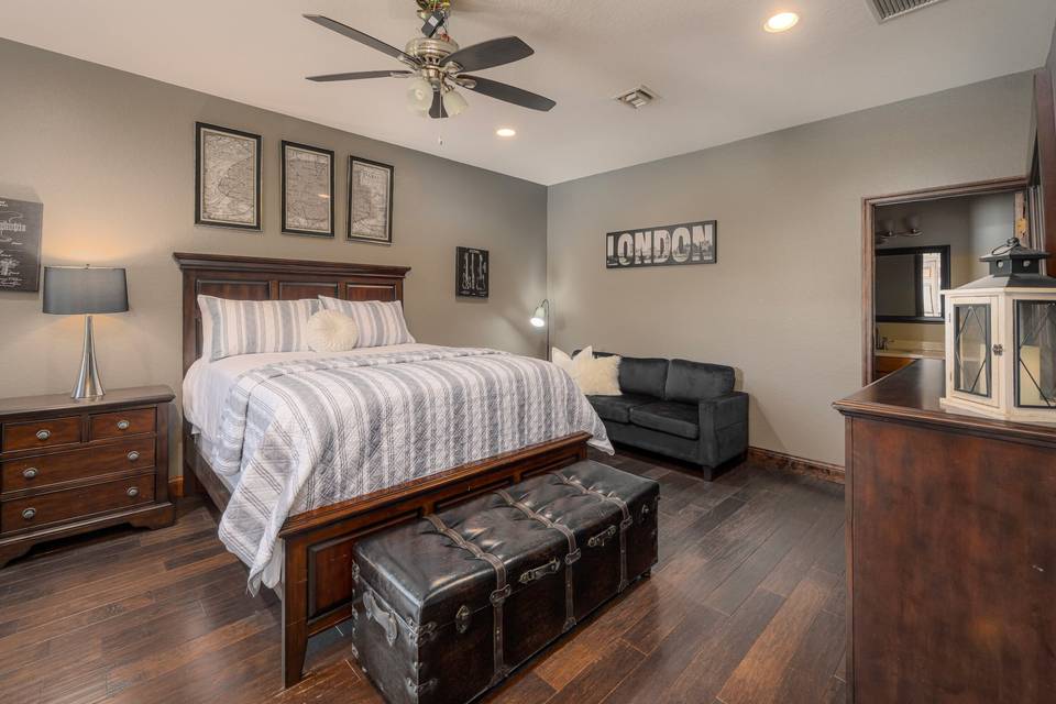 Bedroom suite