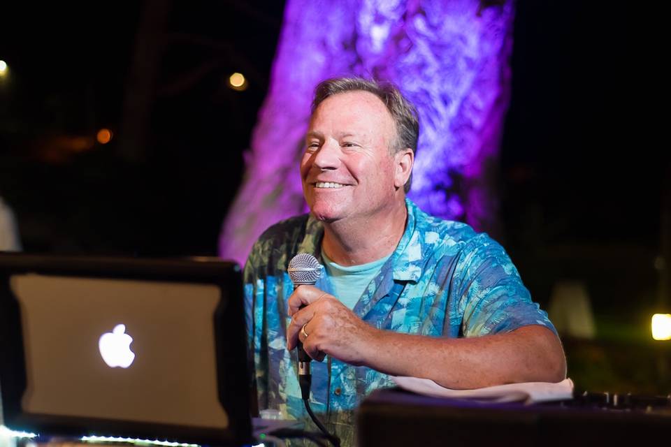 Awarding Winning Wedding DJ