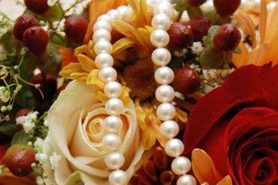 Bridal Jewelry and flowers