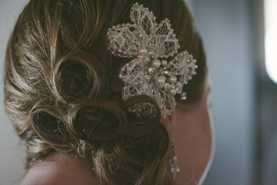 Bridal clip