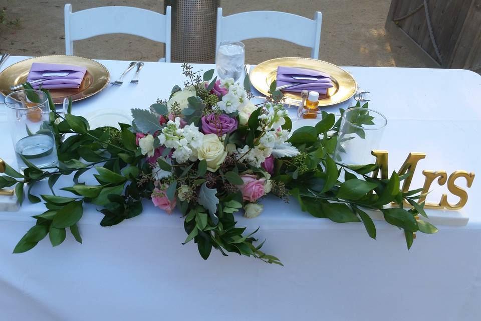 Table floral arrangement