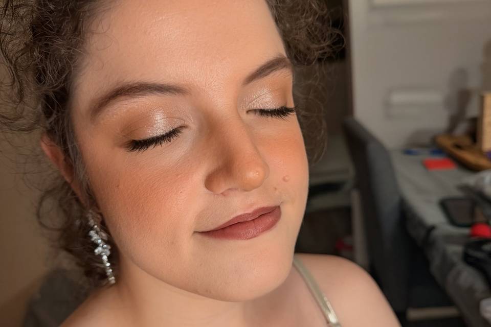 Soft glam bridal
