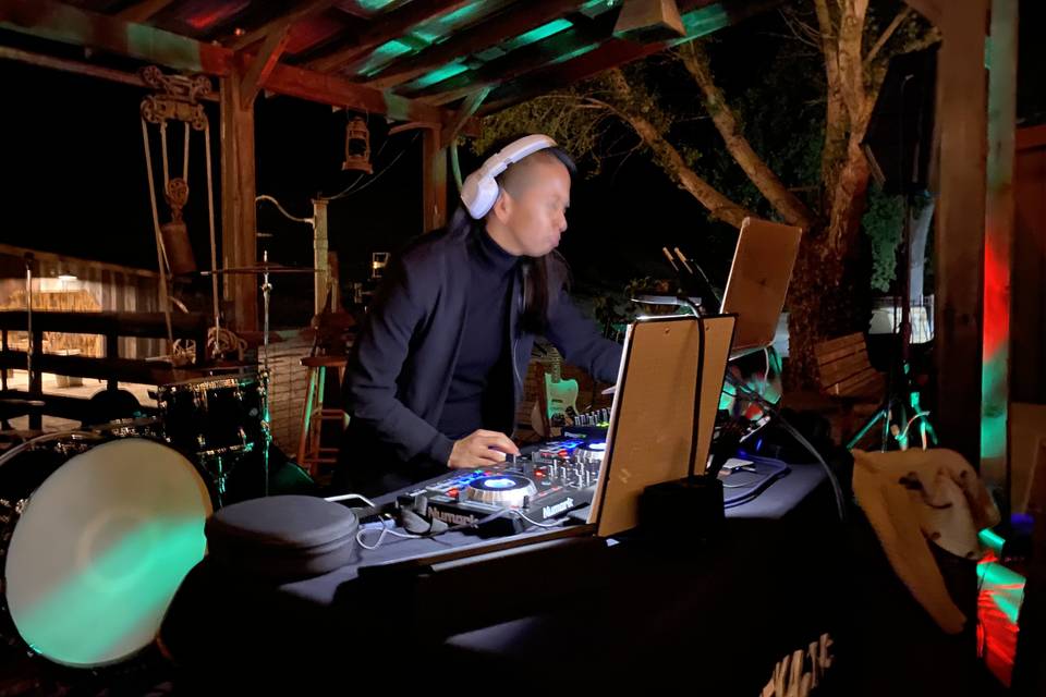 Wedding DJ