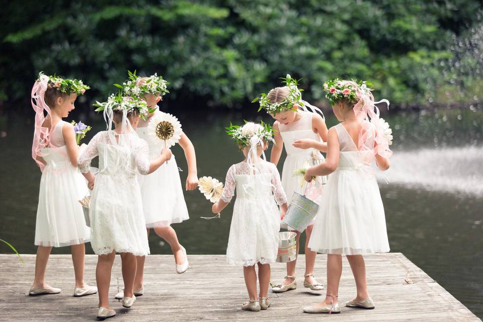 Giddy flower girls