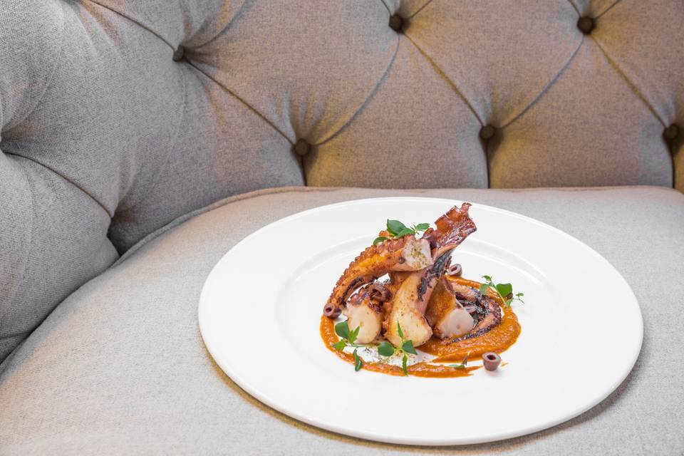 broof-indoor-food-detail-3_2_54708-158402991624365