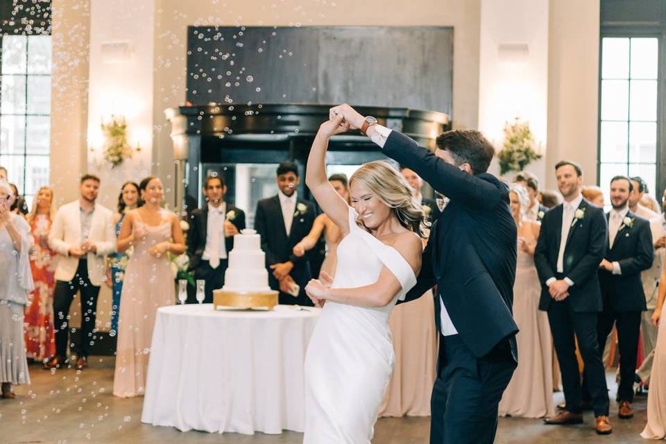 Bubbly First Dance