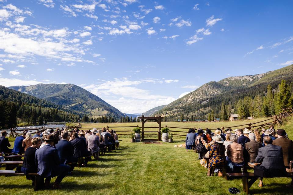 Meadow Lawn Ceremony