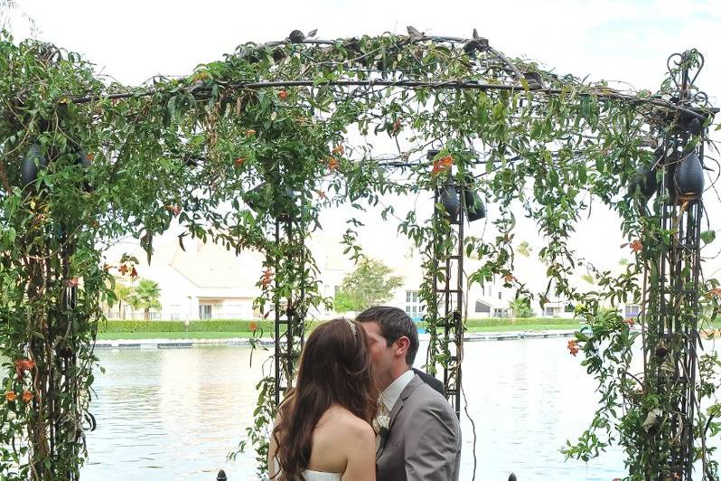 LAKESIDE HERITAGE GARDEN WEDDING - LV Wedding Connection