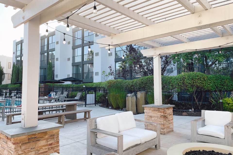 Marin Hilltop Hotel