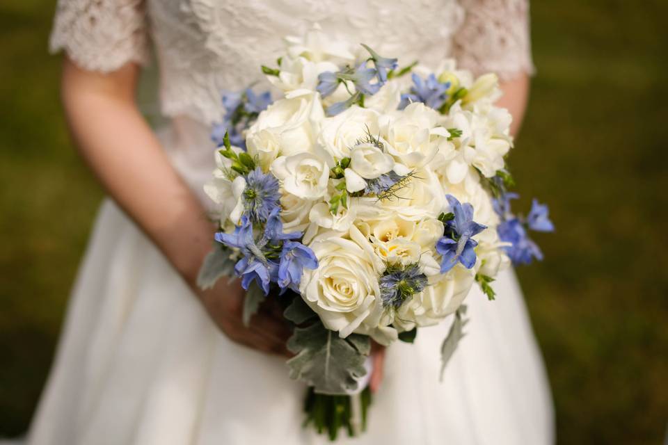 Spring Peony bridge decor