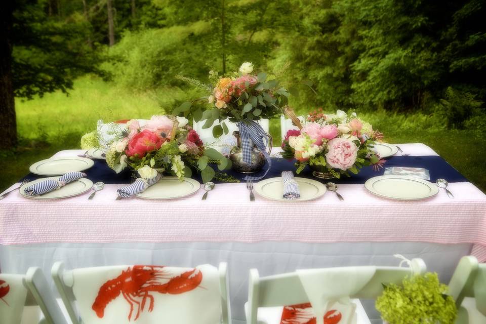 Pinks and corals table decor