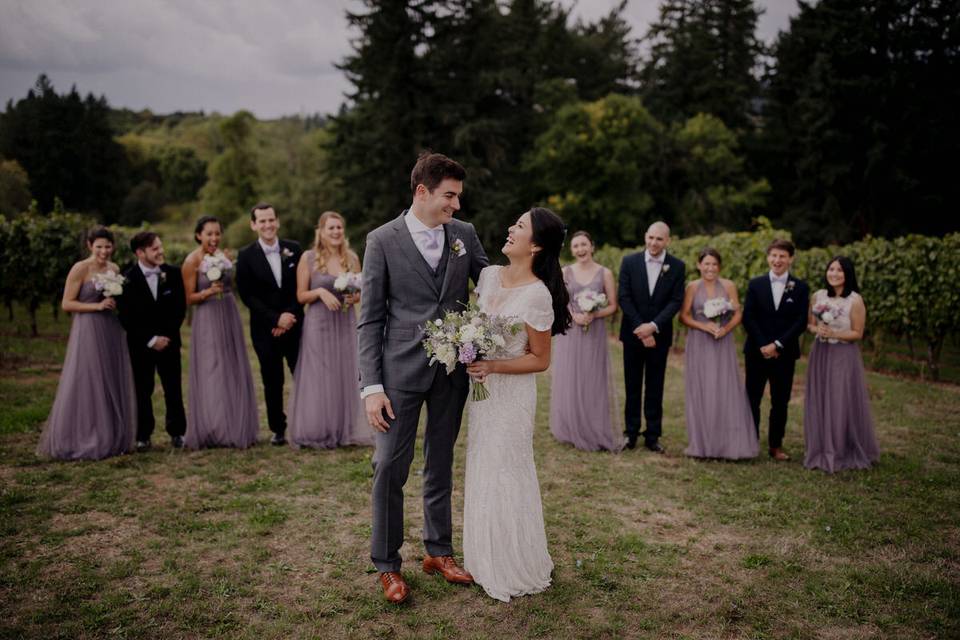 Couple with bridesmaids and groomsmen