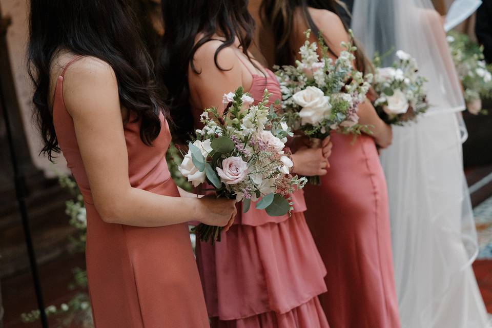 Garden centerpiece