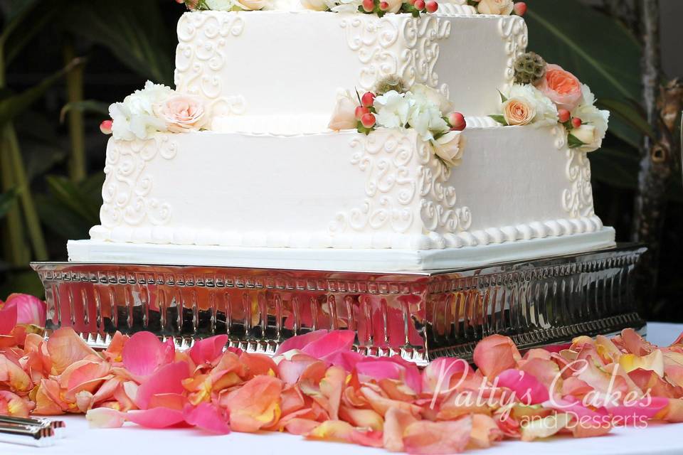 Square wedding cake