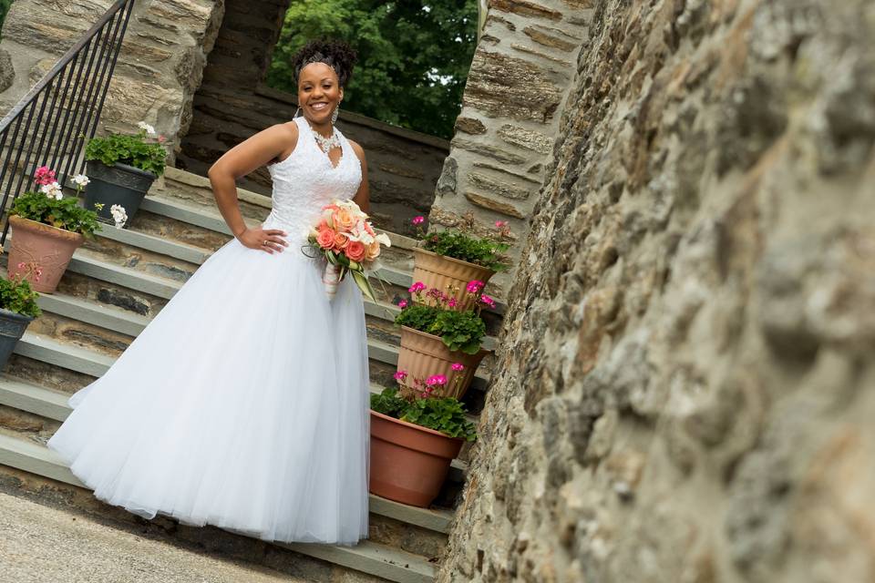 A radiant bride - Pictures by Todd Photography