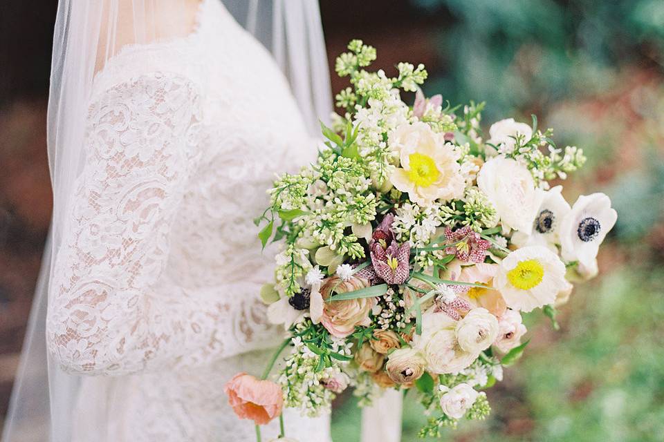 The bride holding a bouquet