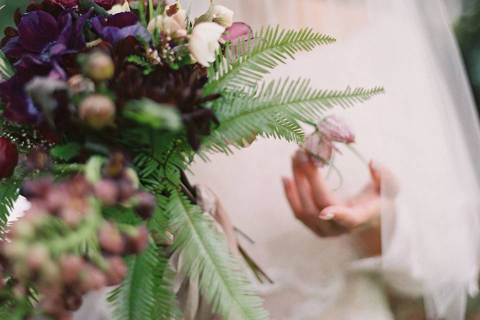 The bride with a lovely bouquet