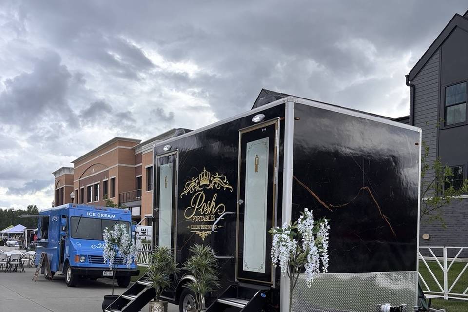 Posh Portables Luxury Restrooms