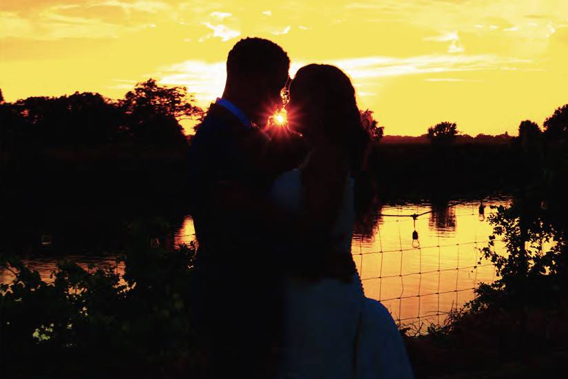 A couple at sunset - Love Genre Films