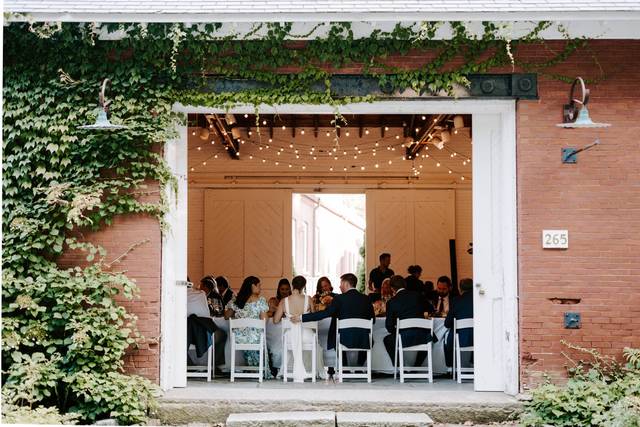 Diamond's Edge Wedding & Events