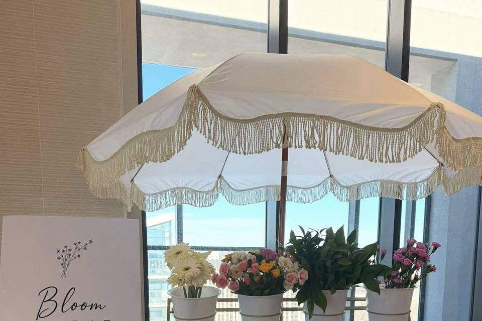 Bloom bar