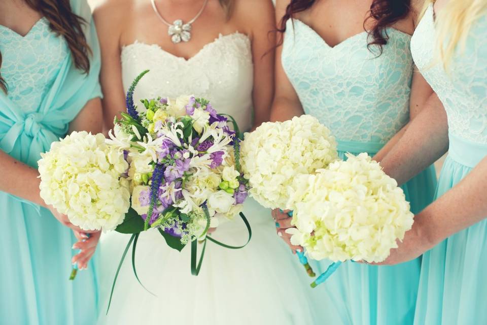 Beautiful Bridal Party Floral
