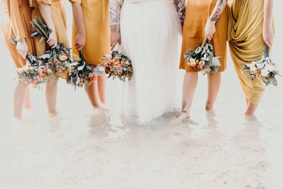 Bridesmaids in yellow