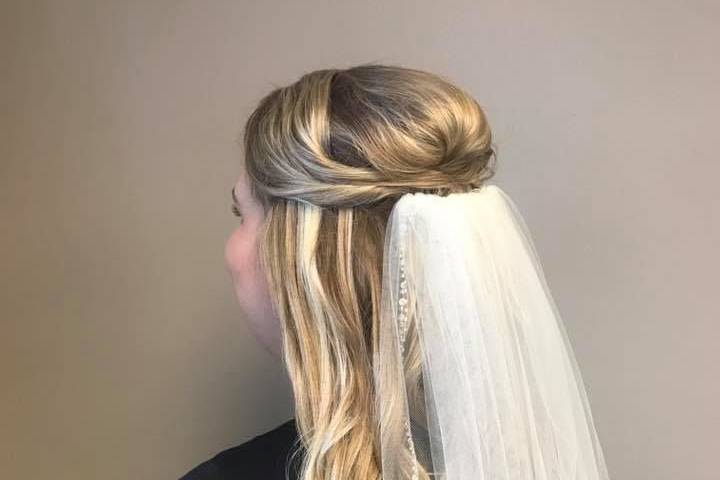 Bridal hair by Kim