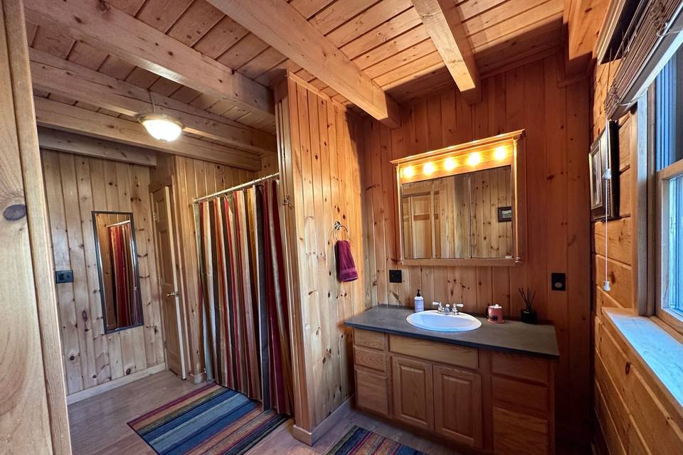 SHared ground floor bathroom