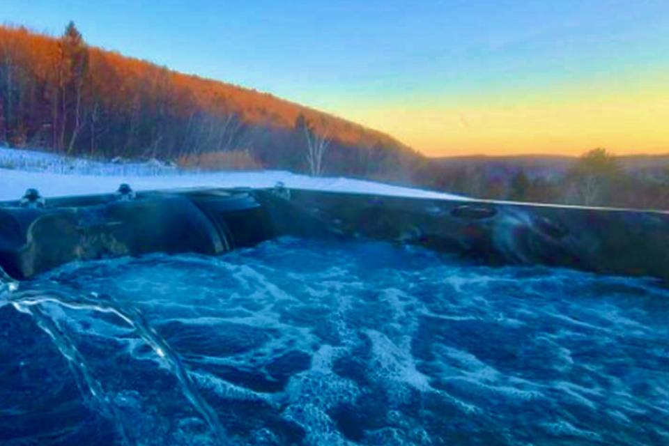 Hot tub in winter