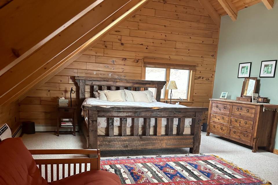 Lodge house primary bedroom