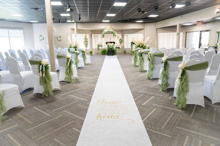 Atrium Aisle