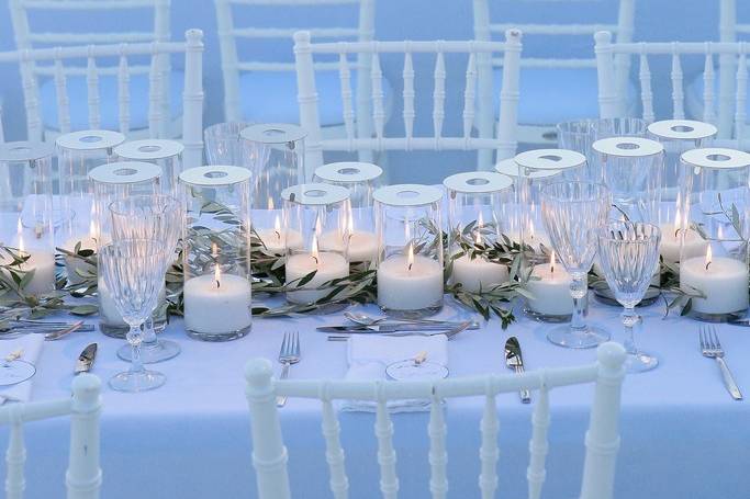 Table settings with candles