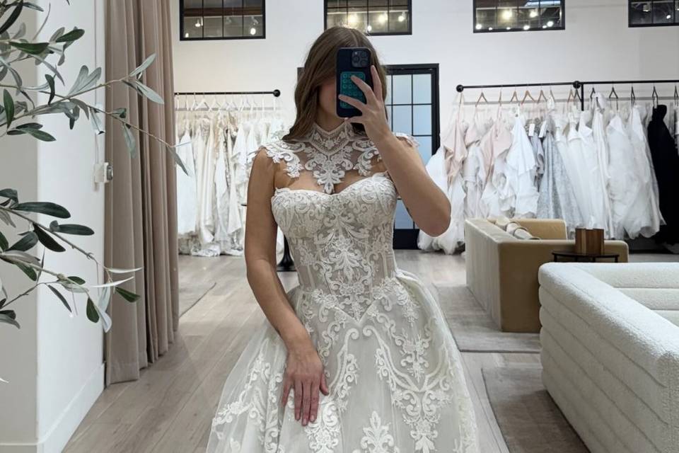 Luv Bridal - Tempe
