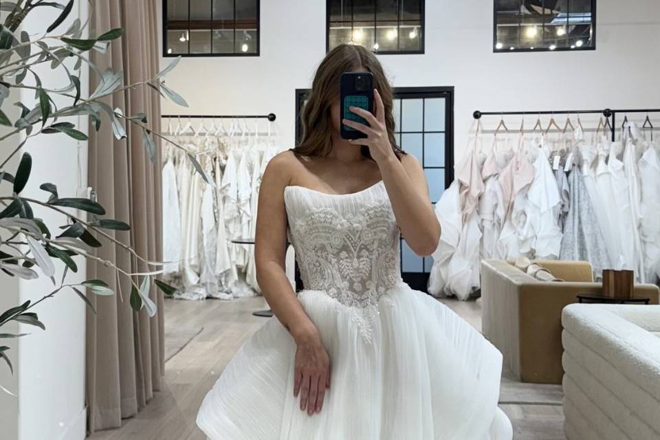 Luv Bridal - Tempe