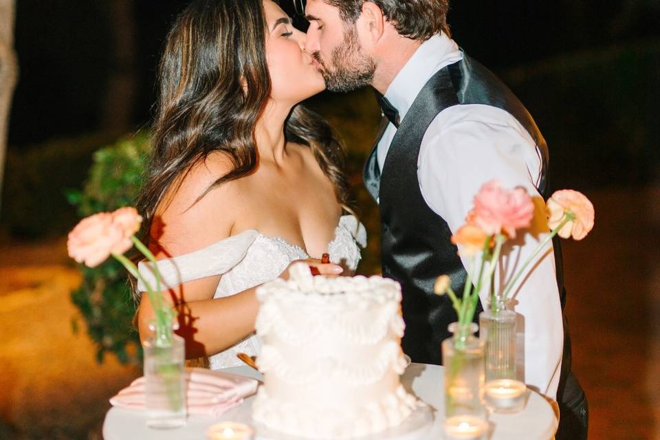 Luv Bridal - Tempe