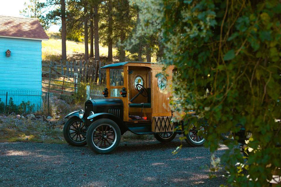 1919 Ford for pictures/other