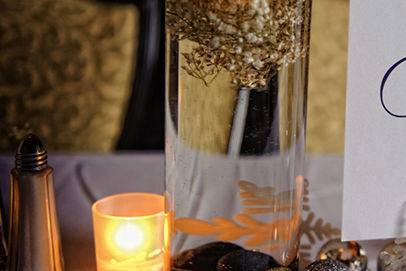 Place card and centerpieces