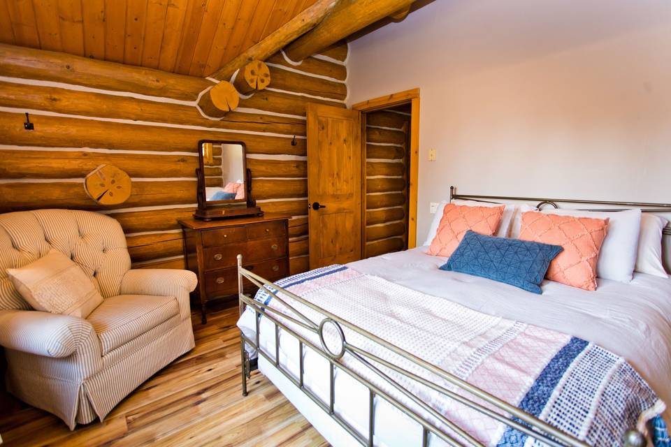 Lodge bedroom 2