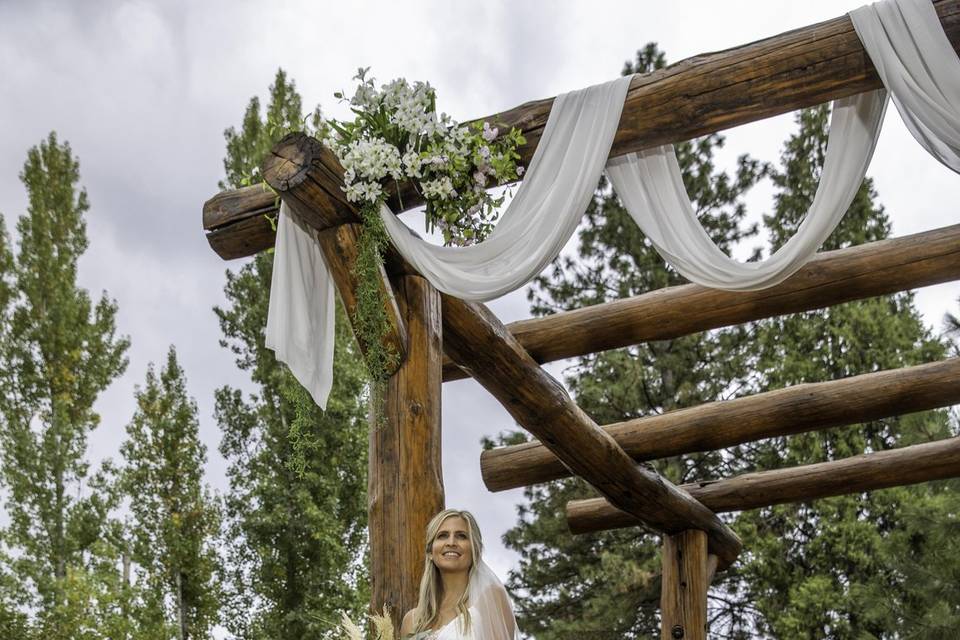 Ceremony log amphitheater