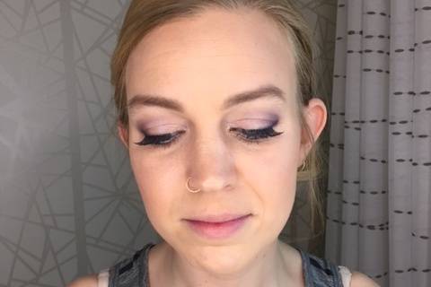 Eye makeup