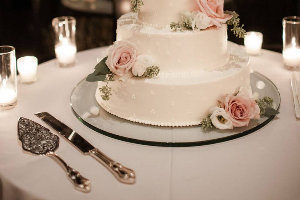 Naked Cake with Roses