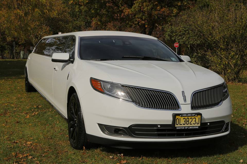 10 passenger Lincoln MKS Stretch Limousine - Santos VIP Limousine of New Jersey