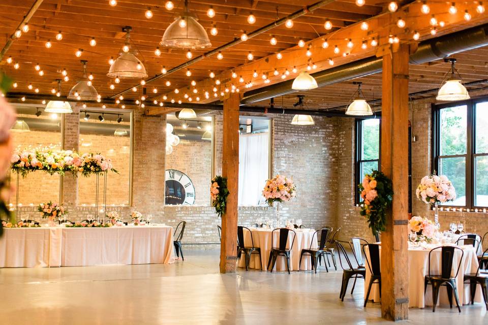 Reception in Ravenswood Room