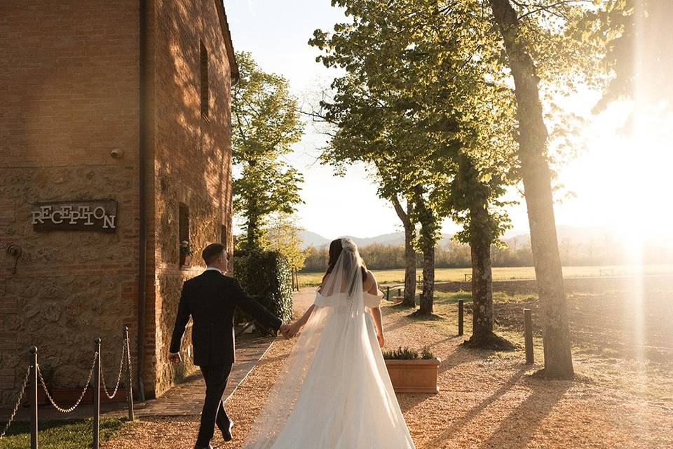 Emily & Jacopo in San Galgano