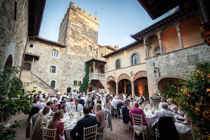 Bacio Wedding in a castle